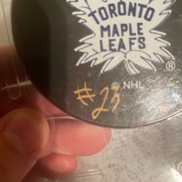 Signed Eddie Shack Toronto Maple Leafs Puck - Picture 3 of 5